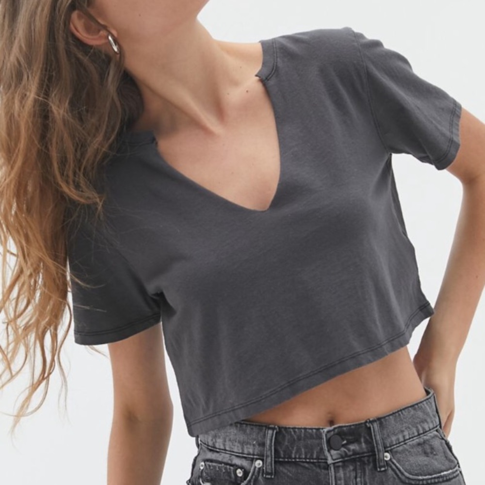Urban Outfitters cropped tee